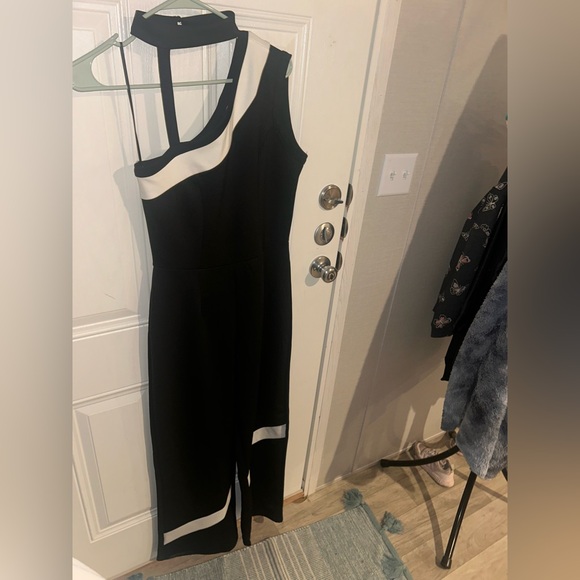 VENUS Pants - VENUS One Shoulder Black and White jumpsuit